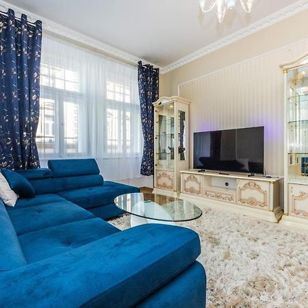 Prostorny Tripokojovy Apartman U Nabrezi Vltavy Apartment Prague Ngoại thất bức ảnh